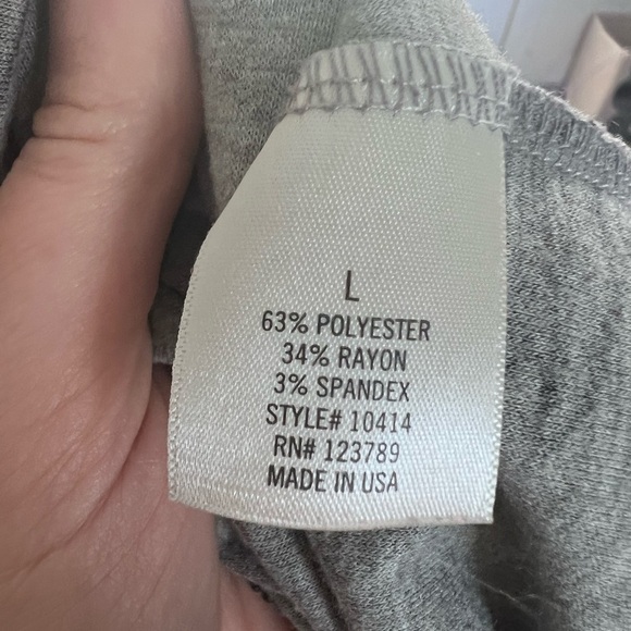 Alya Long-sleeve Camo Shift Dress - Picture 6 of 8